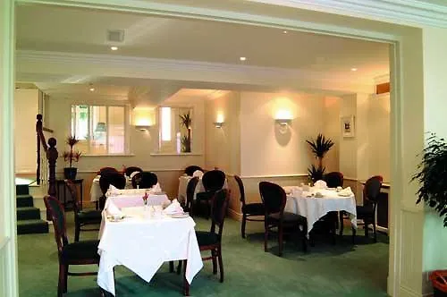 **** Hotel Merrion Hall Dublin Irland